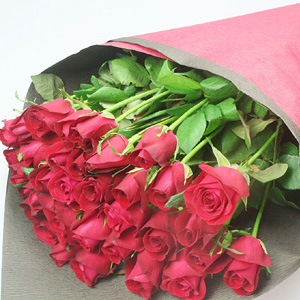 赤バラ50本花束（輸入）